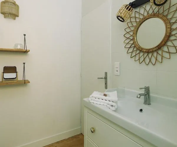 By Homy Apartment Bordeaux