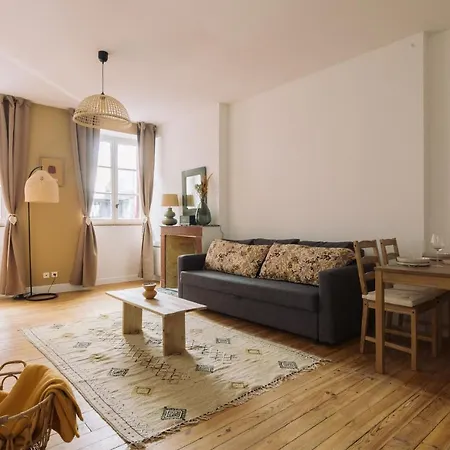 Apartment By Homy