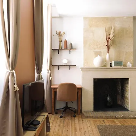 By Homy Apartment Bordeaux